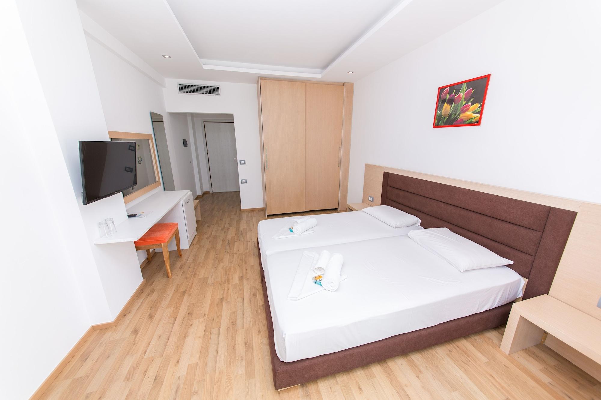 Palace 4* Saranda