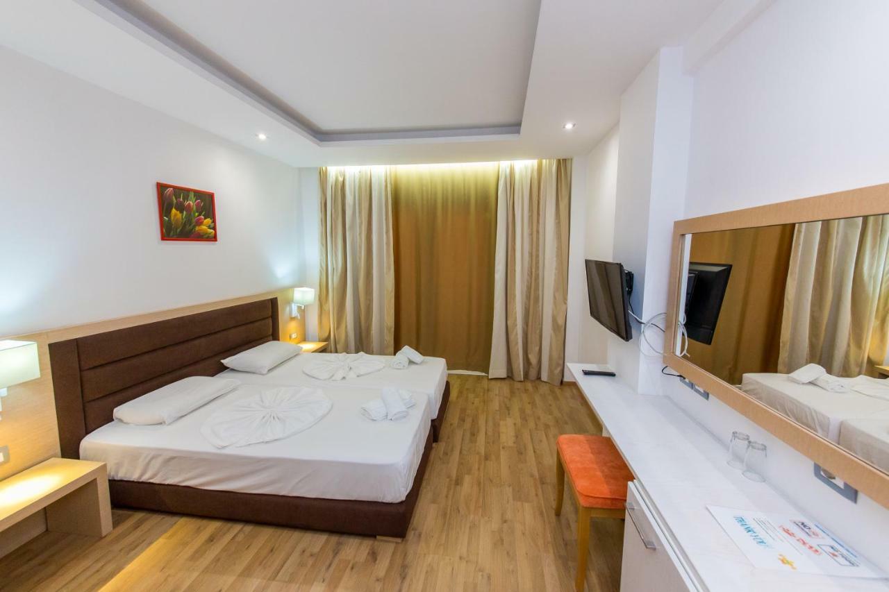 Palace 4* Saranda