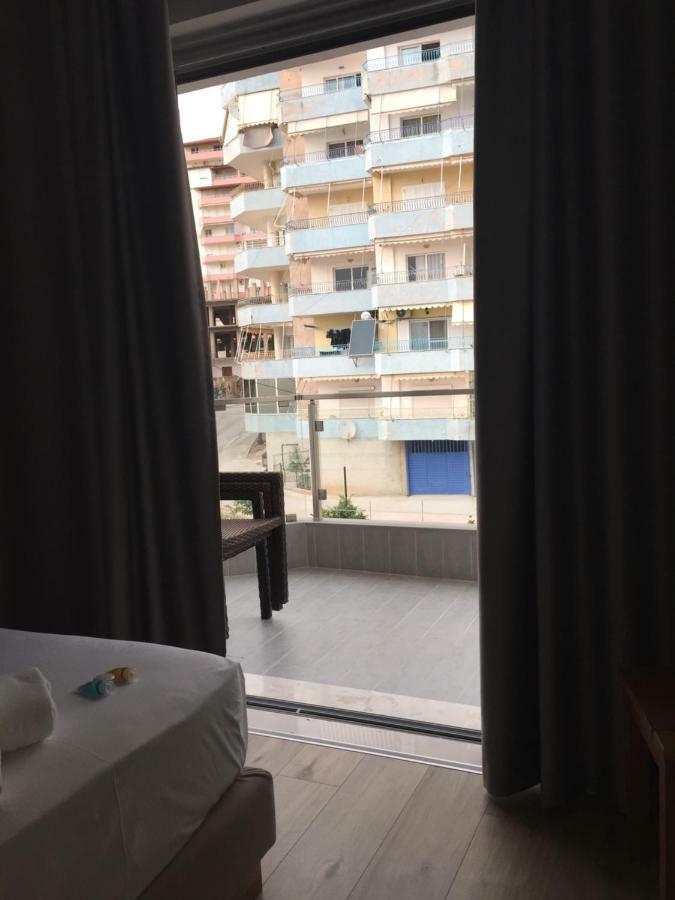 Palace 4*